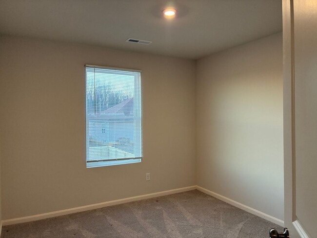 Building Photo - 105 S Osprey Ct