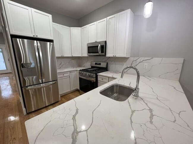 Primary Photo - 4.0 bedroom in Somerville Massachusetts 02143