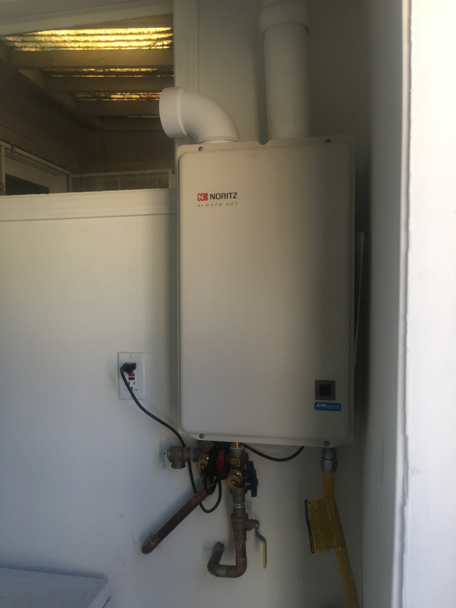 Newly installed tankless water heater - 2823 Hermosa Ave