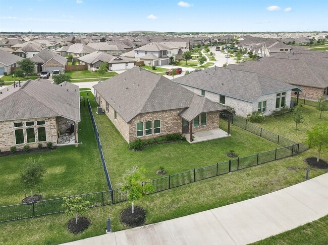 Building Photo - 2733 Arbor Edge Crossing