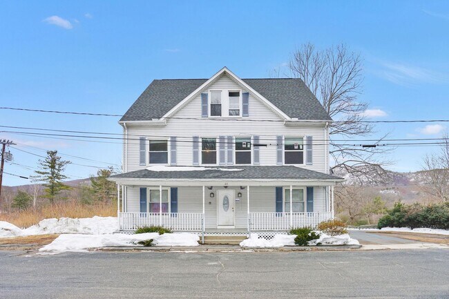 Building Photo - 315 Woronoco Rd