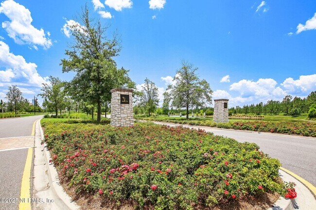 Building Photo - 100 Alston Dr