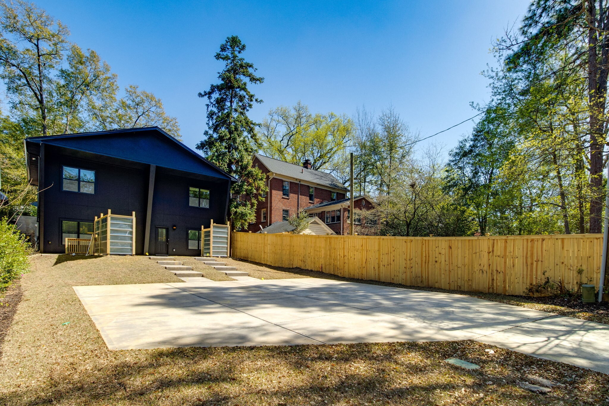 Building Photo - 133 Harden St