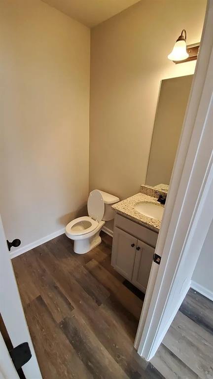 Building Photo - 1055 Bayrose Cir