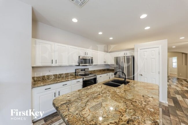 Building Photo - 4621 W Fortune Dr