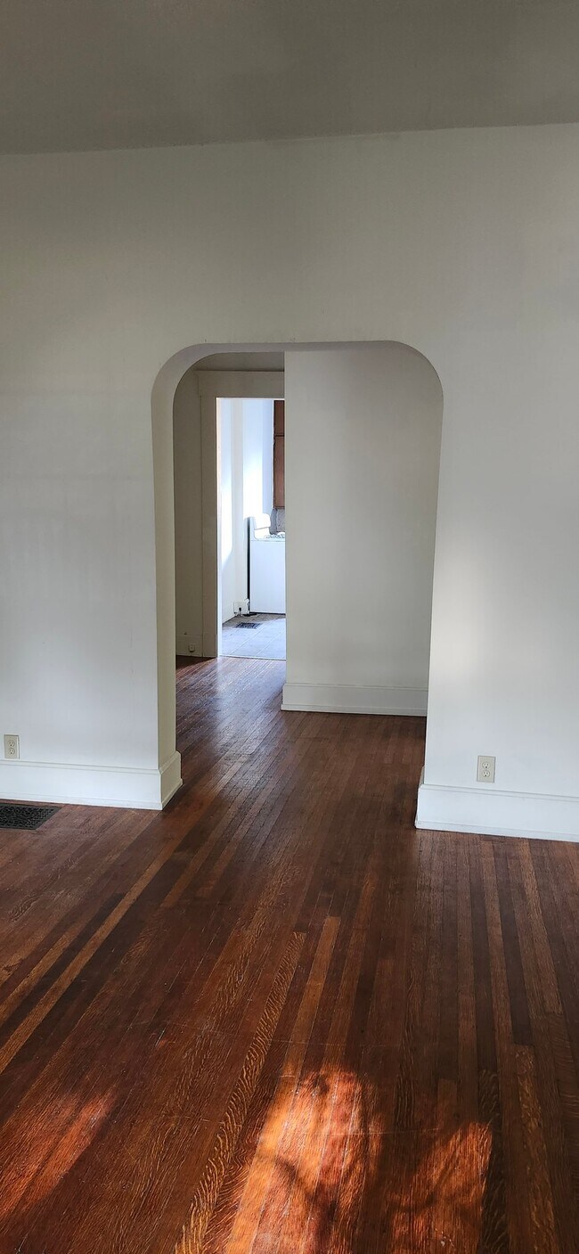 Building Photo - 68 N Layman Ave