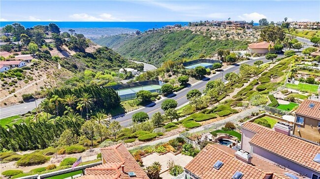 Building Photo - 31398 Isle Vista