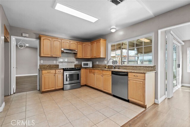 Building Photo - 8220 Briarwood St