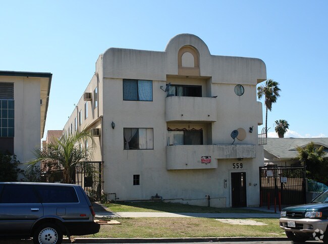 Building Photo - 559 N Ardmore Ave