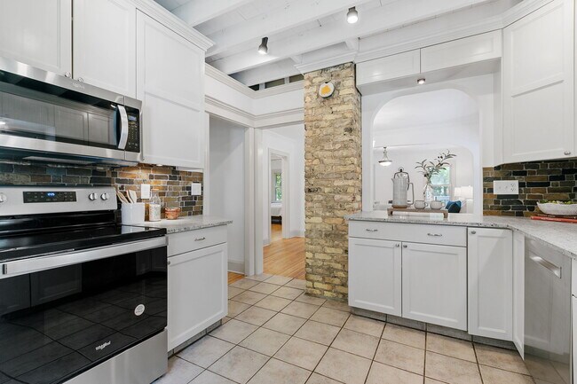 Building Photo - 5780 Tower Dr