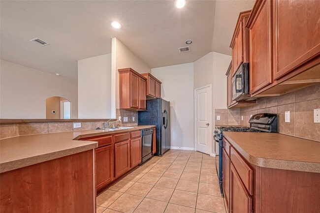 Building Photo - 18302 Red Oak Manor Ln