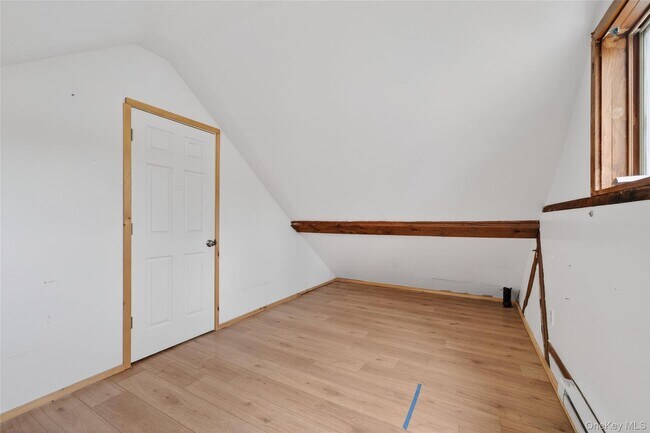 Building Photo - 79 Quaker Hill Rd