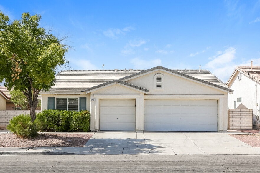 Primary Photo - 5439 Coleman St