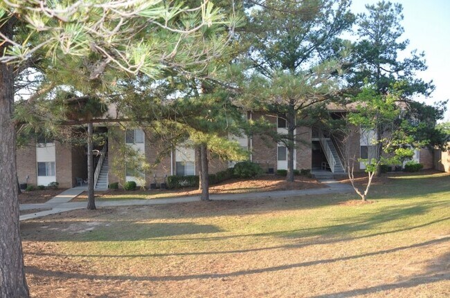 Building Photo - 525 Alcott Dr