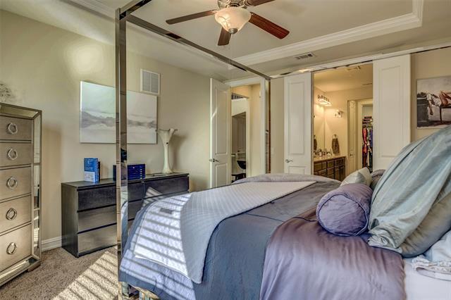 Building Photo - 3009 Aurora Dr