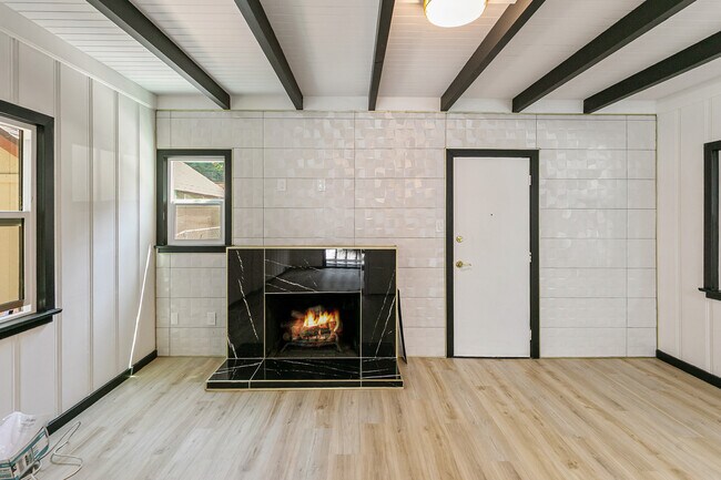Building Photo - 772 Arrowhead Villa Rd