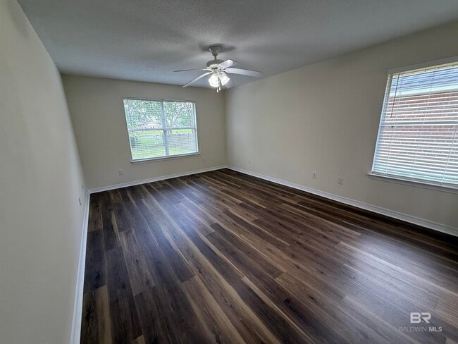 Building Photo - 104 Kemper Ln