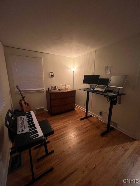 Building Photo - 302 Twin Elms Ln