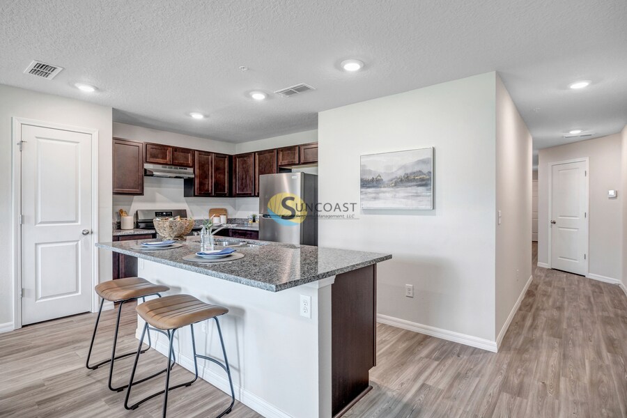 Building Photo - 6473 Sweetbay Ln