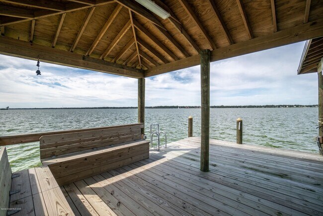 Building Photo - 845 S Tropical Trail