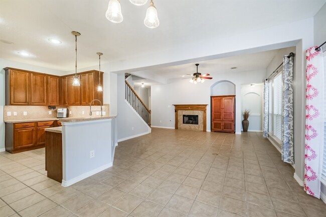 Building Photo - 24506 Screech Owl Ct