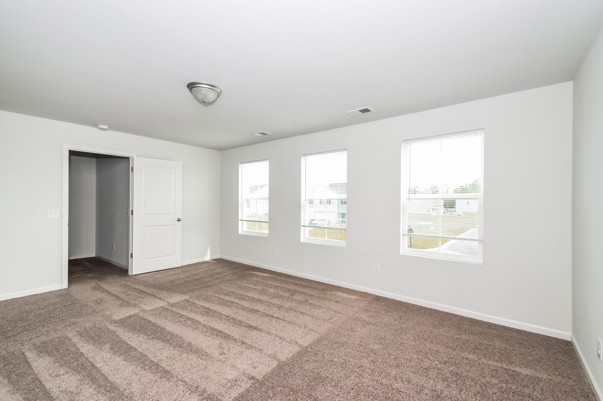 Building Photo - 88 Enclave Wy