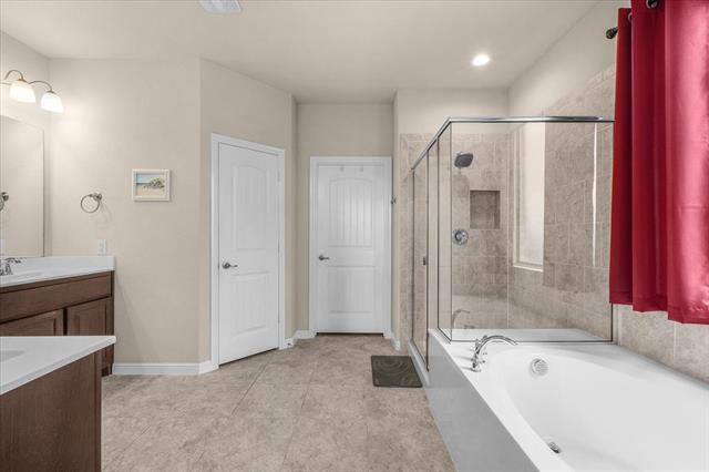 Building Photo - 8912 Jewelflower Dr