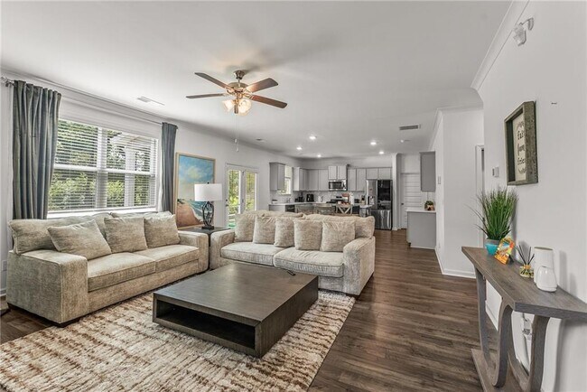 Building Photo - 379 Blue Juniper Cir