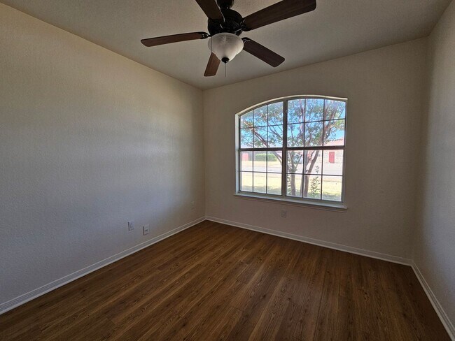 Building Photo - 4211 Breckenridge Dr