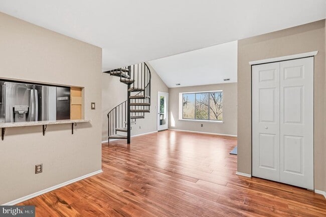 Building Photo - 4215C Aberdeen Dr