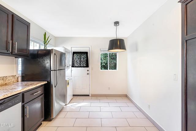 Building Photo - 708 Tularosa Dr