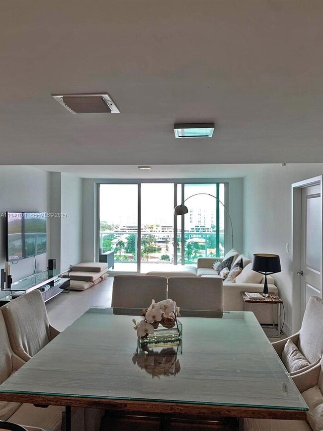 Building Photo - 400 Sunny Isles Blvd