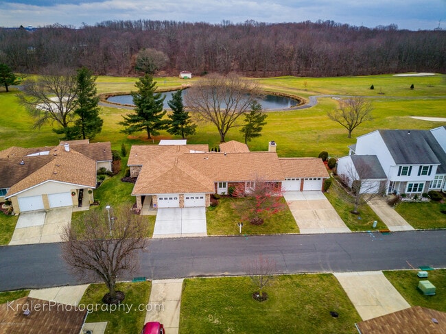 Building Photo - 434A Andover Dr