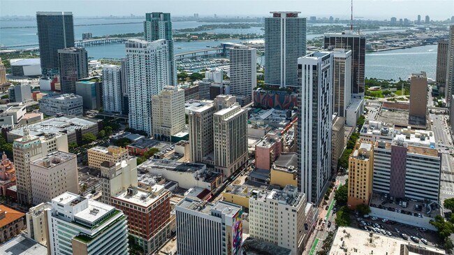 Building Photo - 151 SE 1st St