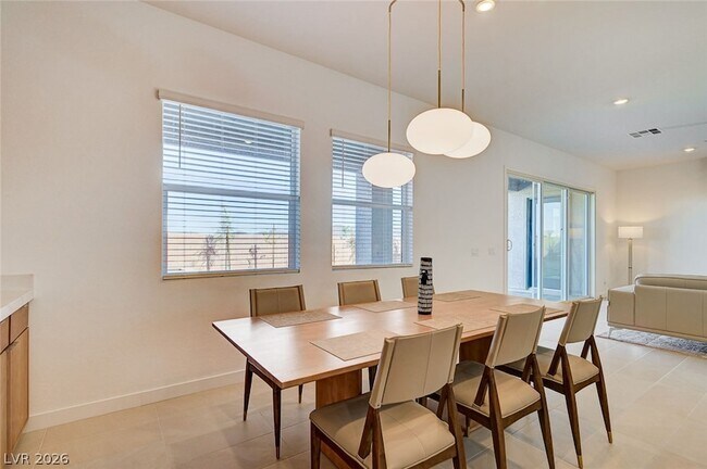Building Photo - 10022 Digne Ct