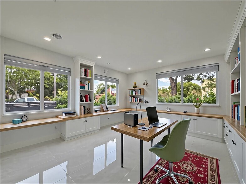 Building Photo - 927 SW 18th Ave
