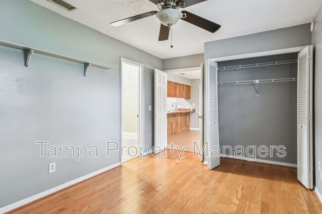 Building Photo - 16214 Pebblebrook Dr