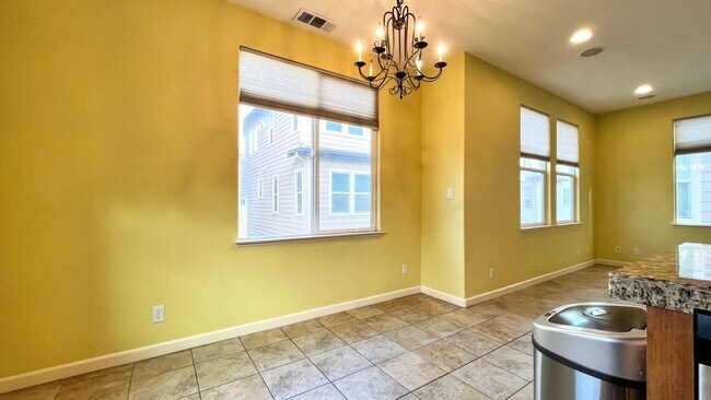 Building Photo - 1693 Salamoni Ct