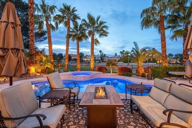 Building Photo - 8856 Rainbow Ridge Dr