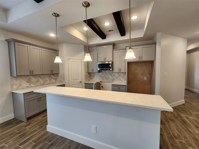 Building Photo - 25982 Lantern Ln