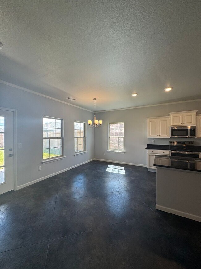 Building Photo - New built located in Beacon Pointe area!!!...