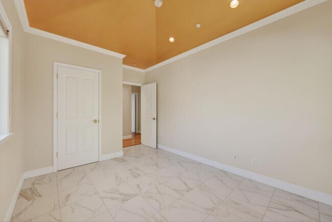 Building Photo - 18270 Baylor Ave