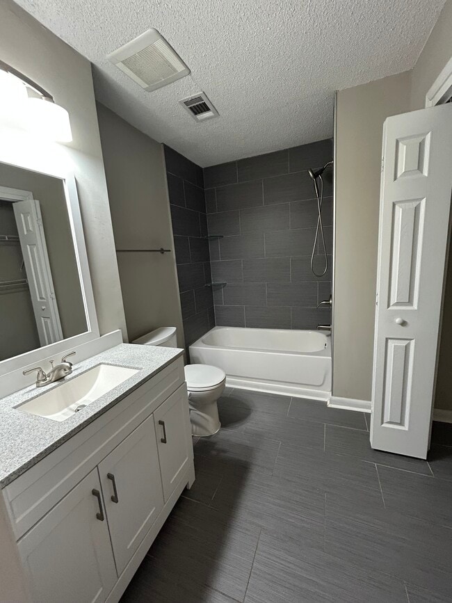 Building Photo - 1107 Smith St SW