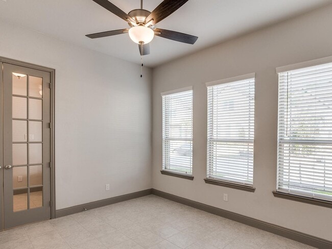 Building Photo - 7685 Regal Ln