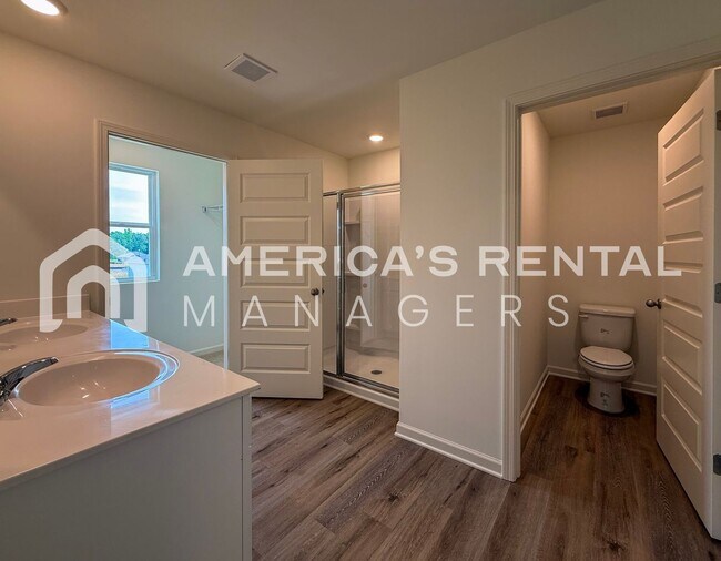 Building Photo - 11562 McCord Ln