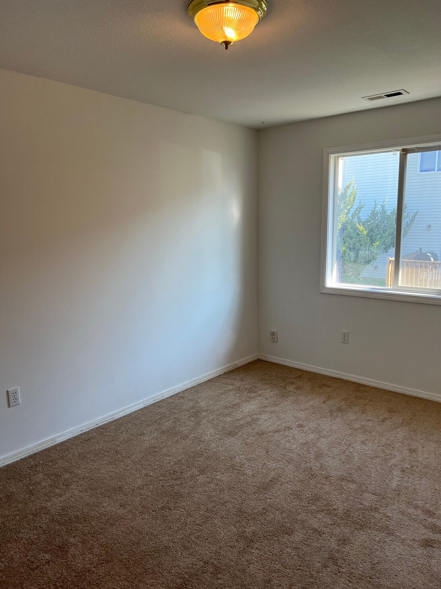 Building Photo - 3237 Olive St