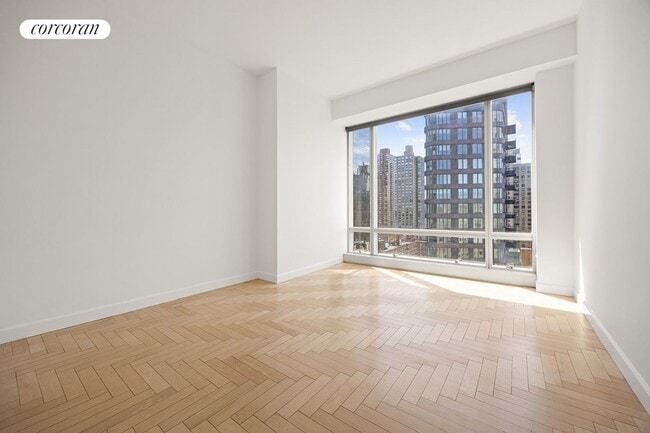 Building Photo - 1 Central Prk W