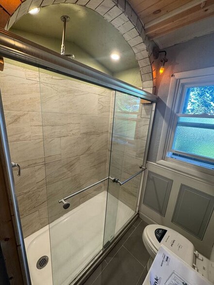 Primary Photo - 26 Tyler St