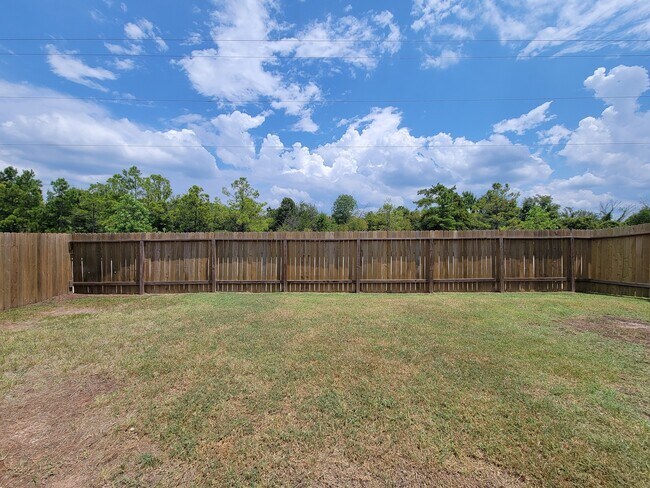 Building Photo - 111 Avalon Dr