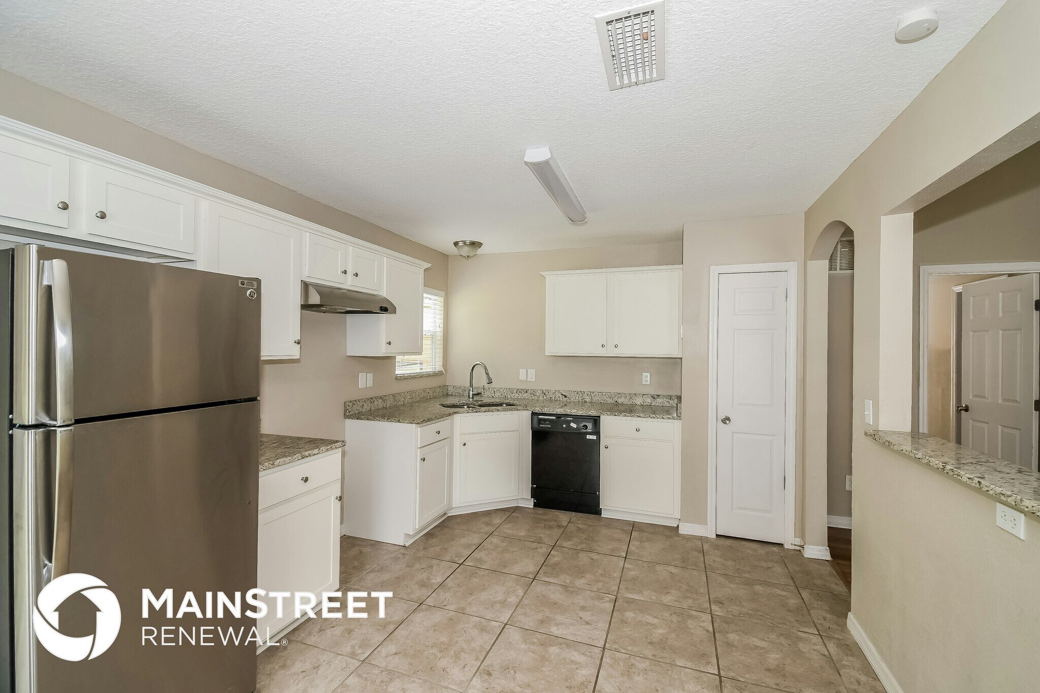 Building Photo - 523 E 55th St